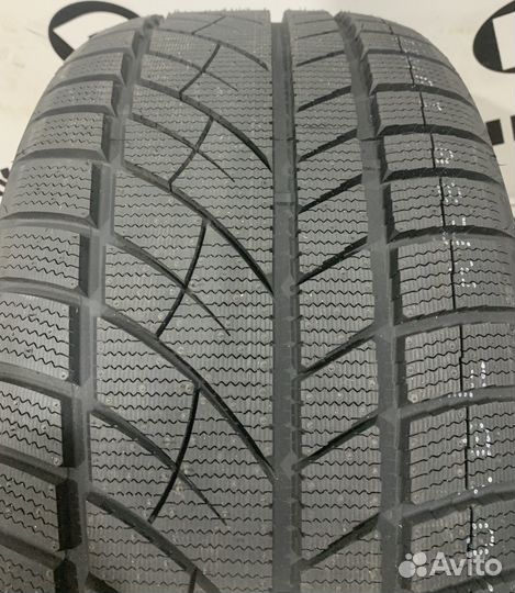 RoadX RX Frost WU01 225/60 R16 98H