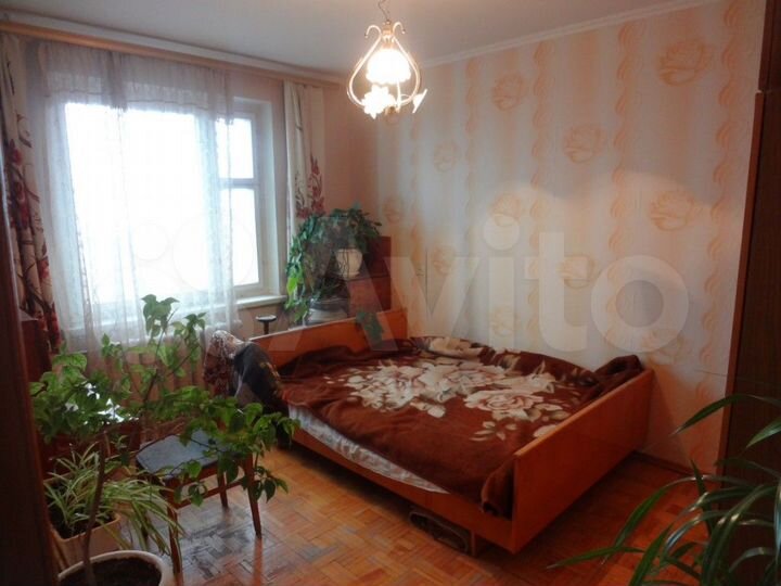 5-к. квартира, 96 м², 4/9 эт.