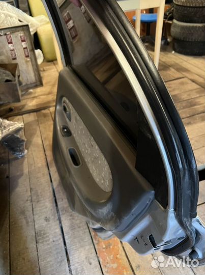 Дверь задняя правая kia spectra