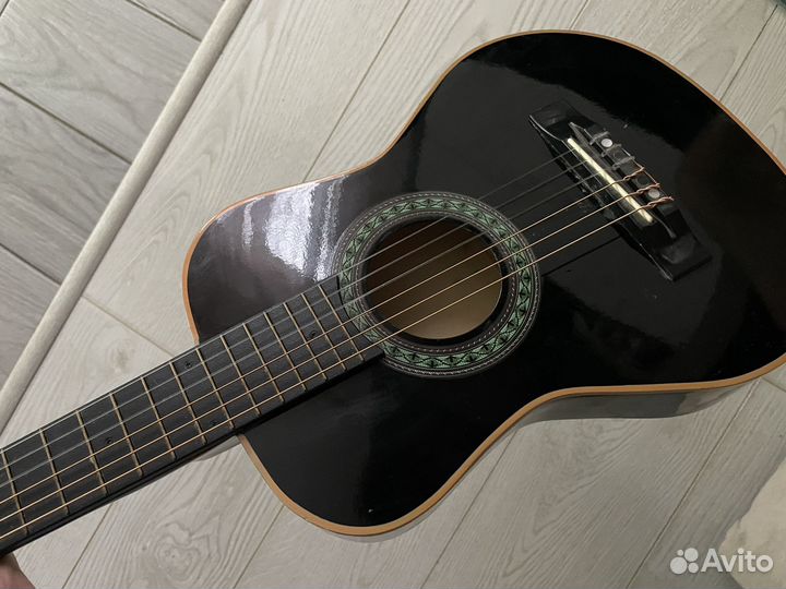 Детская гитара