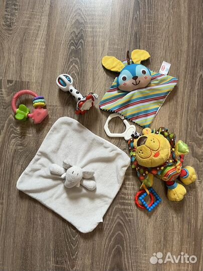 Развивающие игрушки для малышей