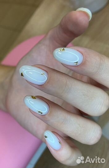 Маникюр с покрытием гель-лаком