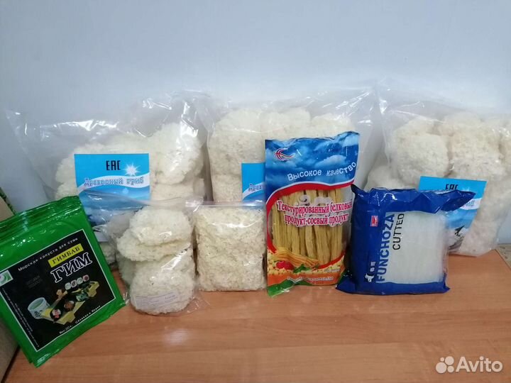 Белый гриб, гребешки, ледяной гриб, муэр, спаржа