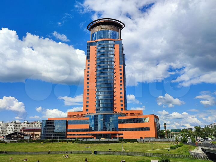 Отделение банка, косметика и парфюмерия 307.5 м²