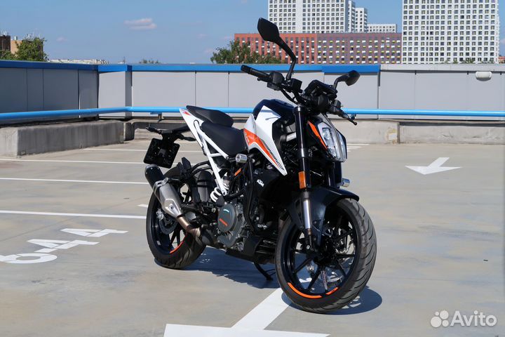 KTM Duke 390, 2021, 4100 км