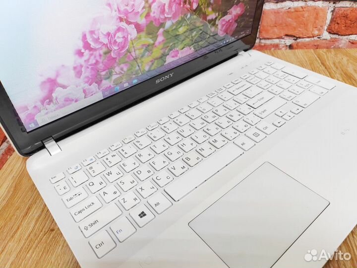 Sony vaio 8gb SSD Intel windows 10 Ноутбук