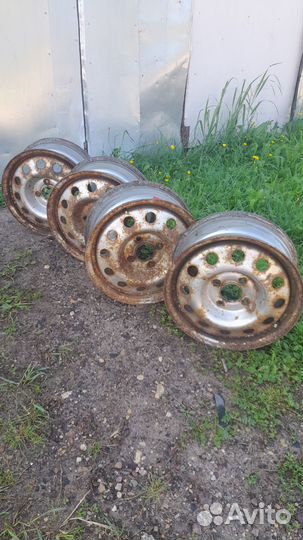 Штампованные диски r15