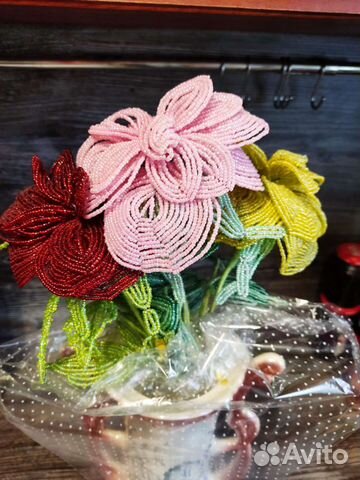 3 розы из бисера