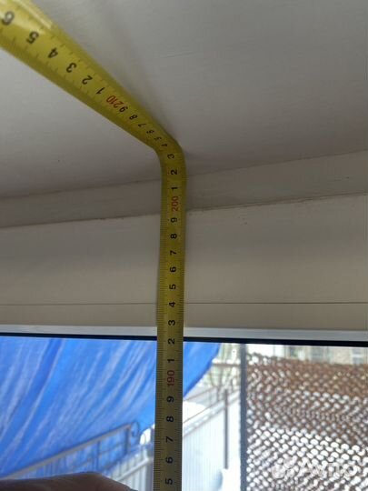 Дверь пластиковая с ручкой,без коробки