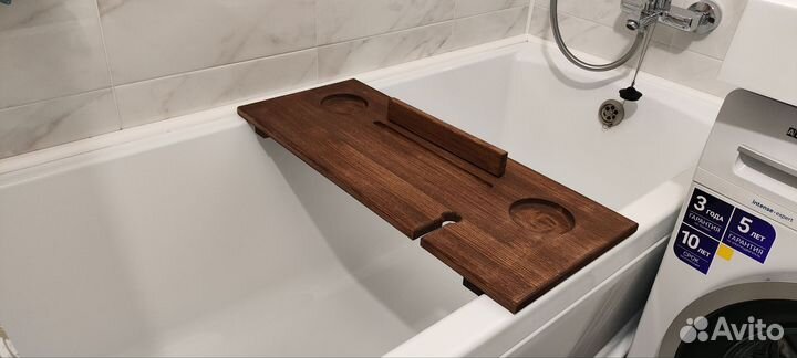Винный столик полка на ванну