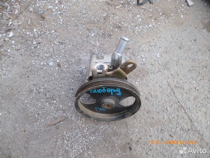 Насос гидроусилителя Ниссан Блюберд Силфи