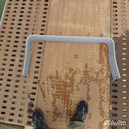 Пластик задней двери Опель мерива