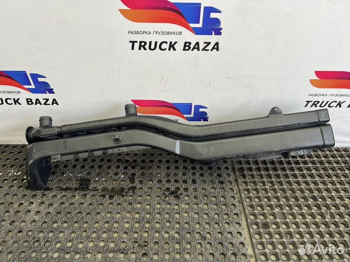 3175646 Воздуховод отопителя