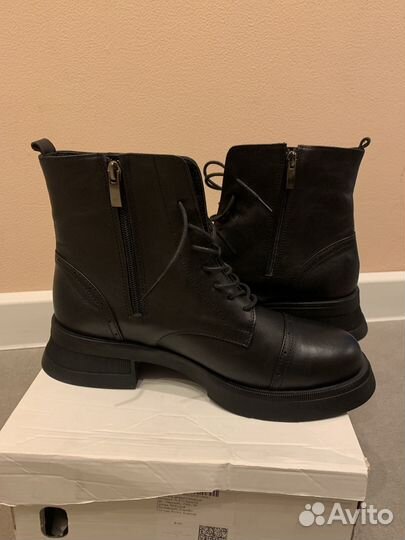 Ботинки женские демисезонные 39 размер