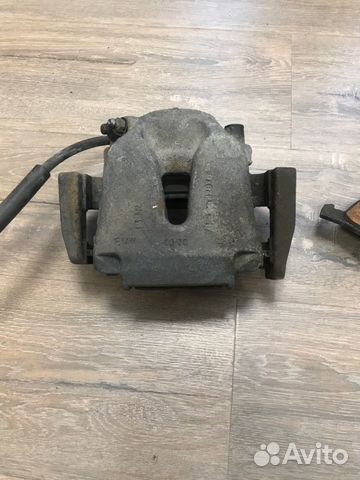 Суппорт тормозной задний левый Bmw X5 4.8I E70