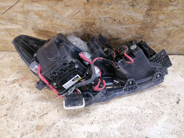 Фара ксенон левая Lexus GS 3 GRS191