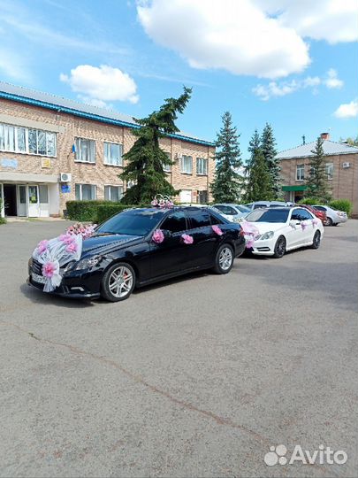 Прокат авто на свадьбу