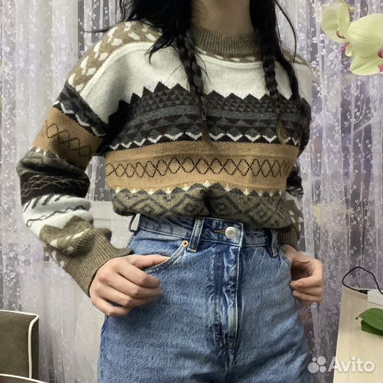 Свитер ретро