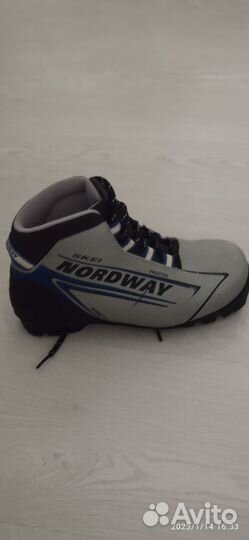 Лыжные ботинки детские 35