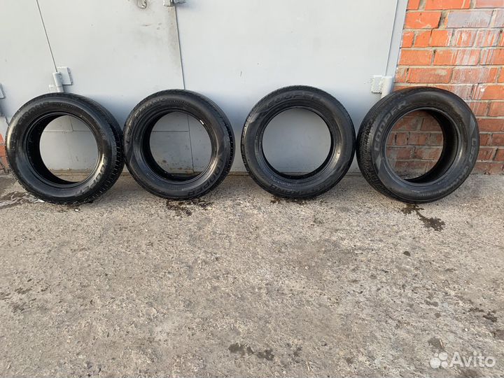 Cooper CS5 Grand Touring 215/65 R17 99T