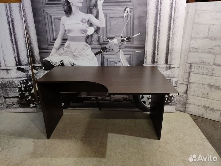 Стол эргономичный б/у 139х90х74 правый (22мм)