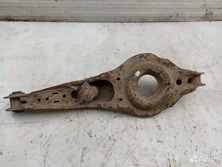 Рычаг задний нижний Мазда