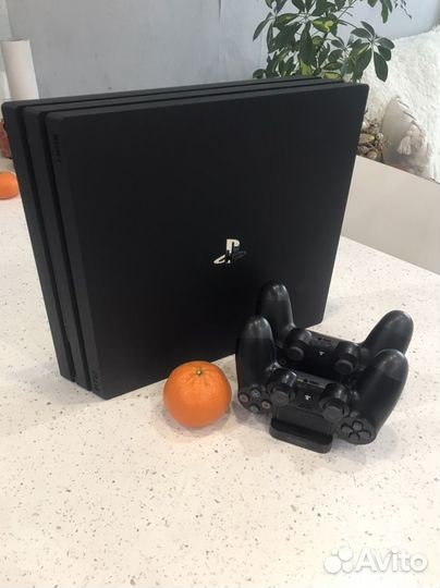 Sony playstation 4 pro + 2000 игр