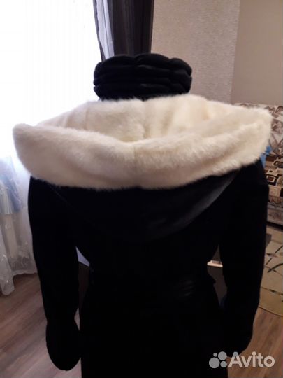 Пальто демисезонное