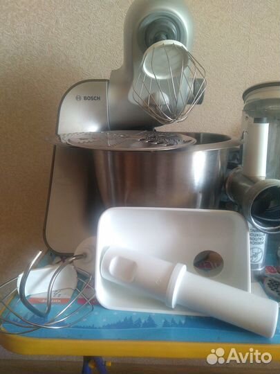 Б/у кухонный комбайн bosch mum54251