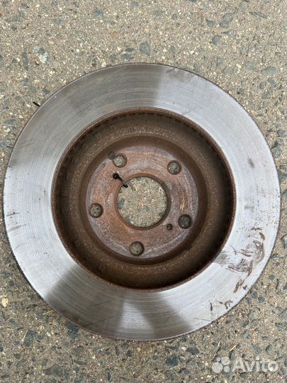 Тормозной диск передний Toyota Camry V40 R