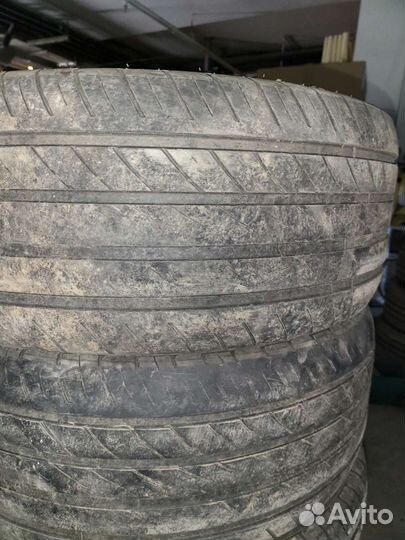 Ovation VI-388 235/45 R18