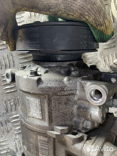 Компрессор кондиционера 8K0260805E Audi A4 A5 Q5