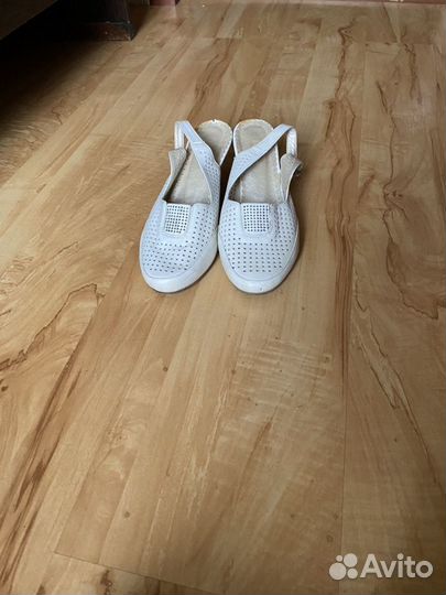 Туфли женские, босоножки