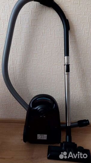 Пылесос Tefal City Space Cyclonic tw2521ra