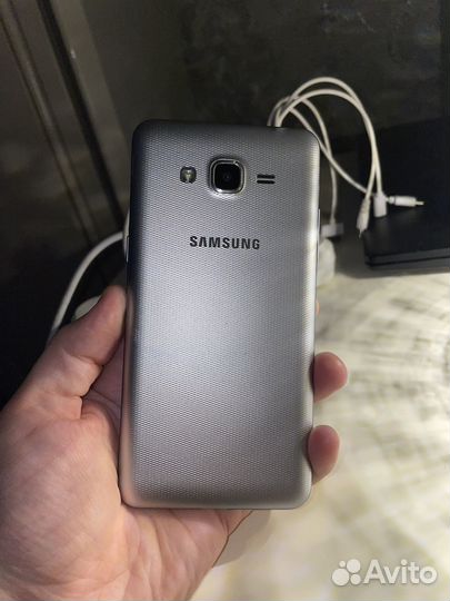 Телефон Samsung