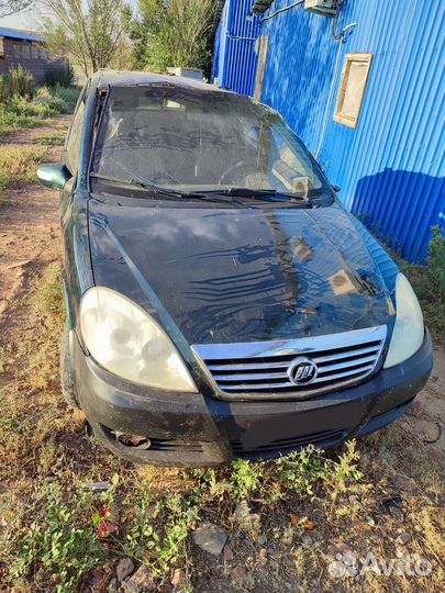 LIFAN Breez (520) 1.6 МТ, 2010, битый, 92 000 км
