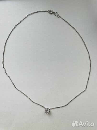 Серебряное колье с камнем