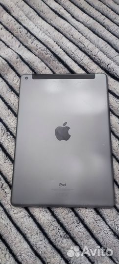 iPad 7th Gen (Wi-Fi + Cellular)