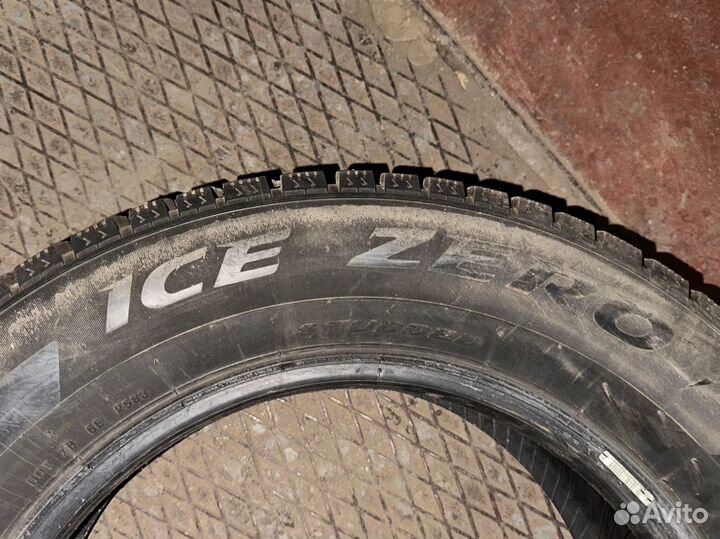 Pirelli Ice Zero 225/65 R17 106T