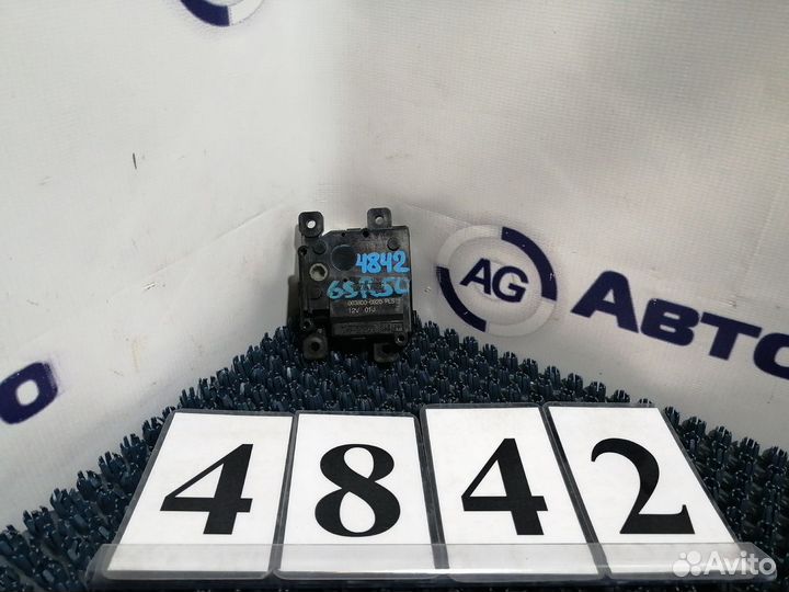 Сервопривод заслонок печки Toyota Estima