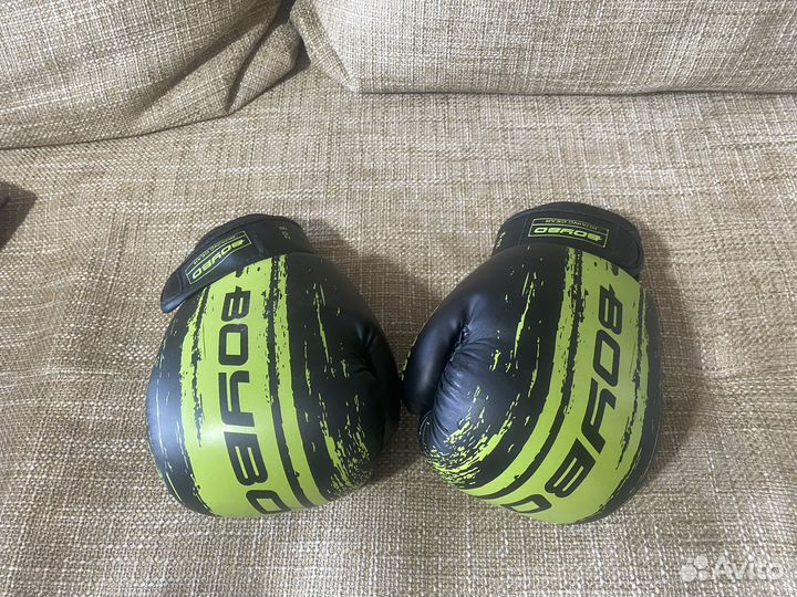 Боксерские перчатки 6 oz