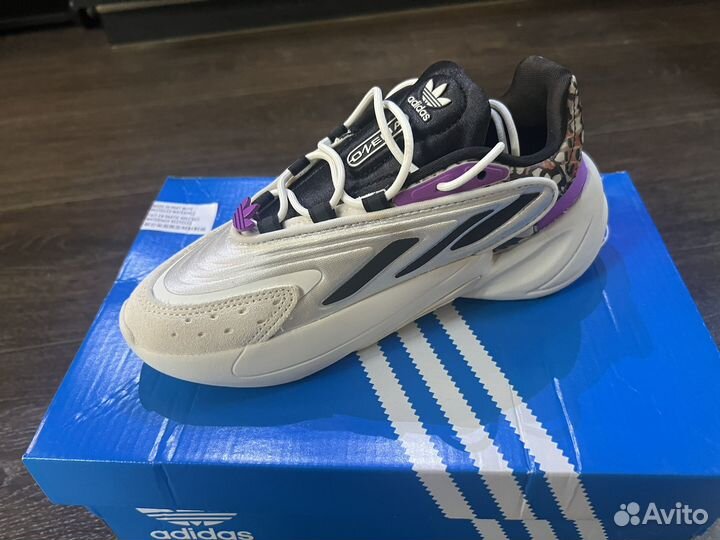 Кроссовки женские adidas Izellia