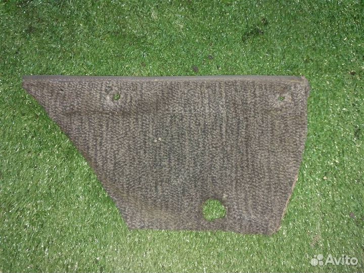 Обшивка стойки средней левой Toyota Town Ace R30