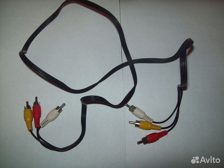 Коммутатор видео И аудио на 4 входа и шнуры