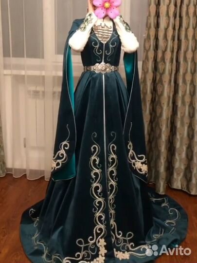 Свадебное национально платье 42 44