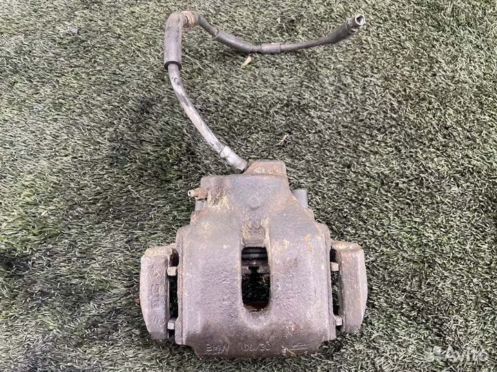 Суппорт тормозной передний левый Bmw X5 E53 M54B30