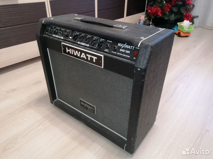 Гитарный комбо HiWatt G40 12R