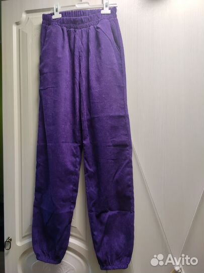 Вельветовый костюм новый 42-44 размер