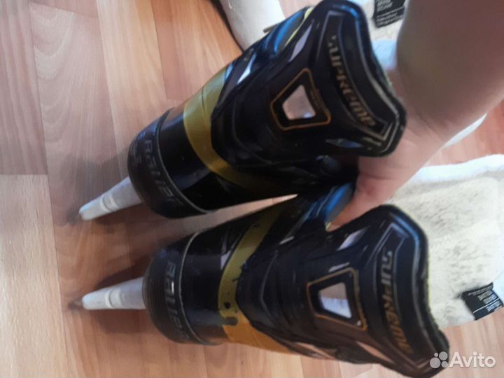 Хоккейные коньки bauer 3s