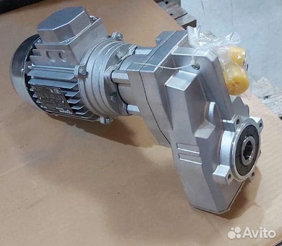 Редуктор цилиндрический F / FA (насадной)